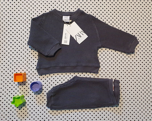 Minis Junge | Unisex | Set: Pullover und Trainerhose von Zara, Gr. 62